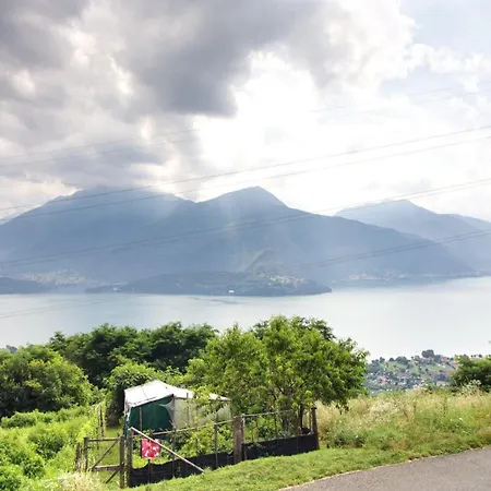 Appartamento Ortensia With View And Private Parking